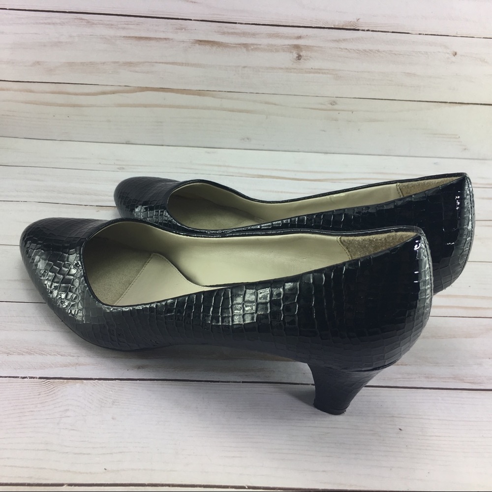 ❤️Cabrizi Black heels size 9M - Picture 8 of 8